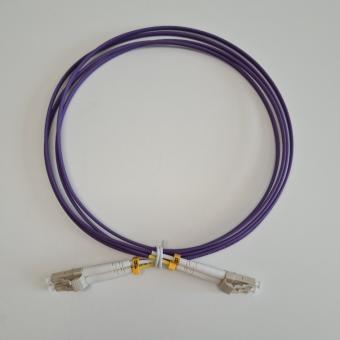 Duplex Jumper LC/LC 50/125µ , OM4, LSZH, violet, 2,0mm 