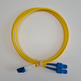 câble à fibres optiques LC/SC 9/125µm, OS2, LSZH, jaune, 3,0mm 