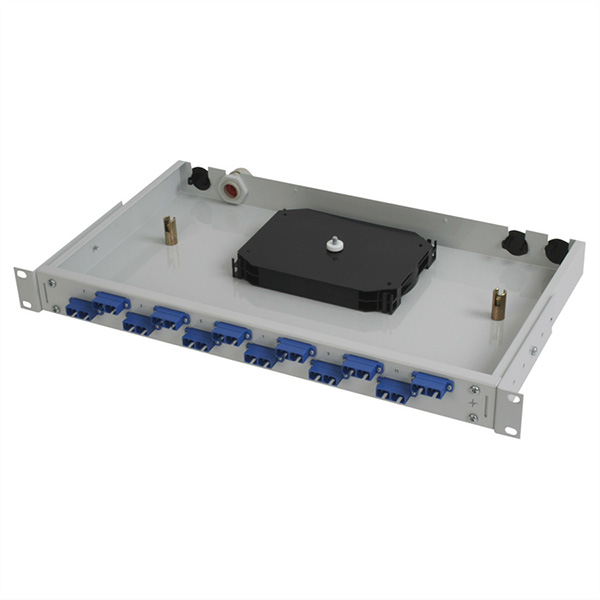 Panneau de brassage FO 1 UH, avec 12x E2000APC 