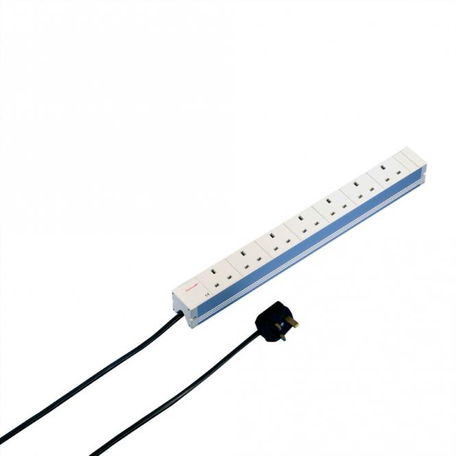 Bâti de prises, BS, 6 prises, 19-pouces, avec interrupteur 